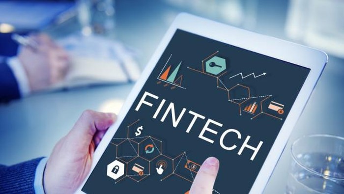 Fintech Menjamur, Ancaman atau Peluang Bagi Perbankan?