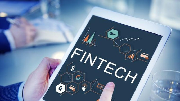 Fintech Menjamur, Ancaman atau Peluang Bagi Perbankan?